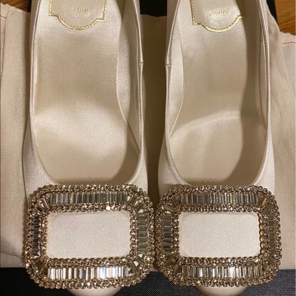 Roger Vivier Shoes - Roger vivier heel satin 35.5